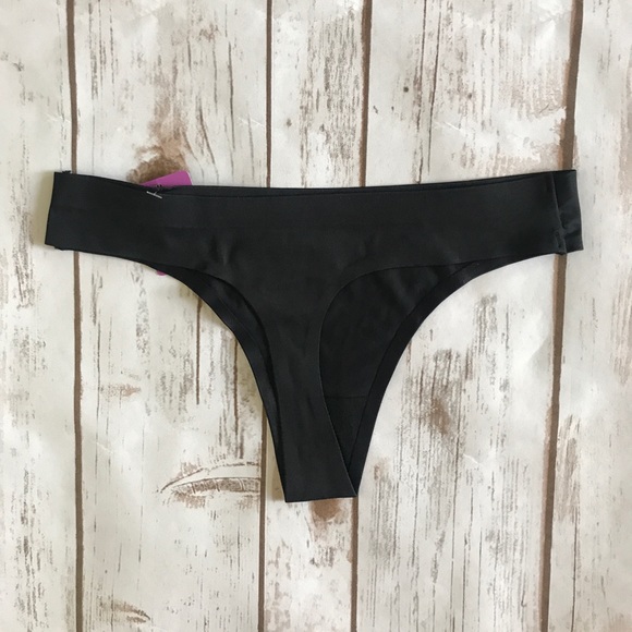 Women’s No Show Seamless Black Thong - Picture 2 of 5